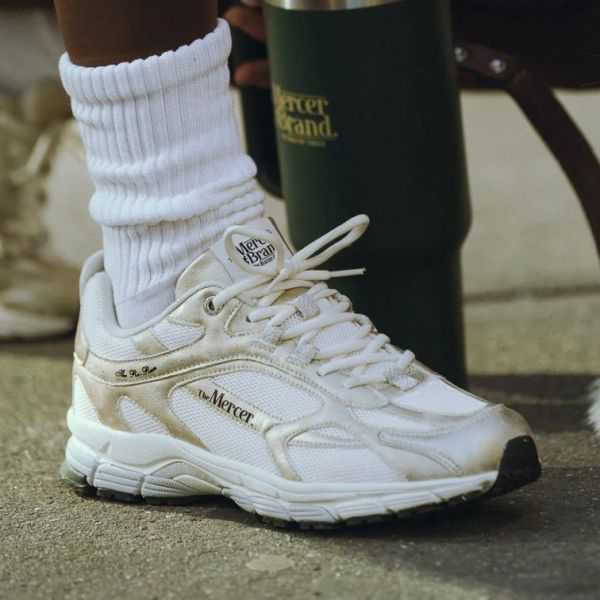 mercer-amsterdam-the-re-run-metallic-sneaker-goud-off-white-1