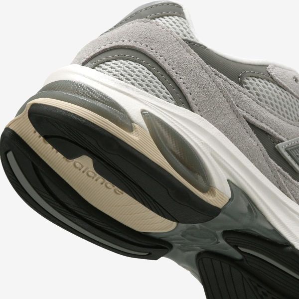 New Balance 2010 Sneaker Grau – Bild 7