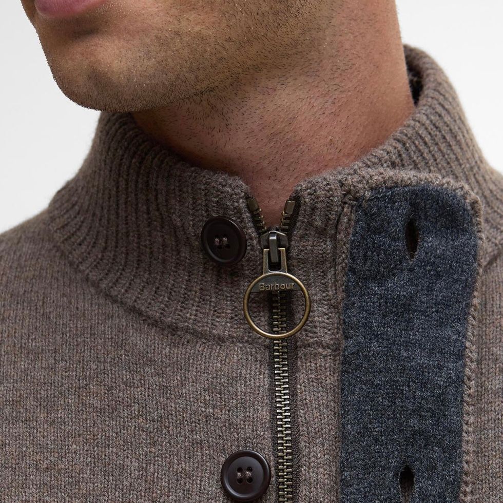 Barbour Essential Patch-Weste Dunkelbraun – Bild 5