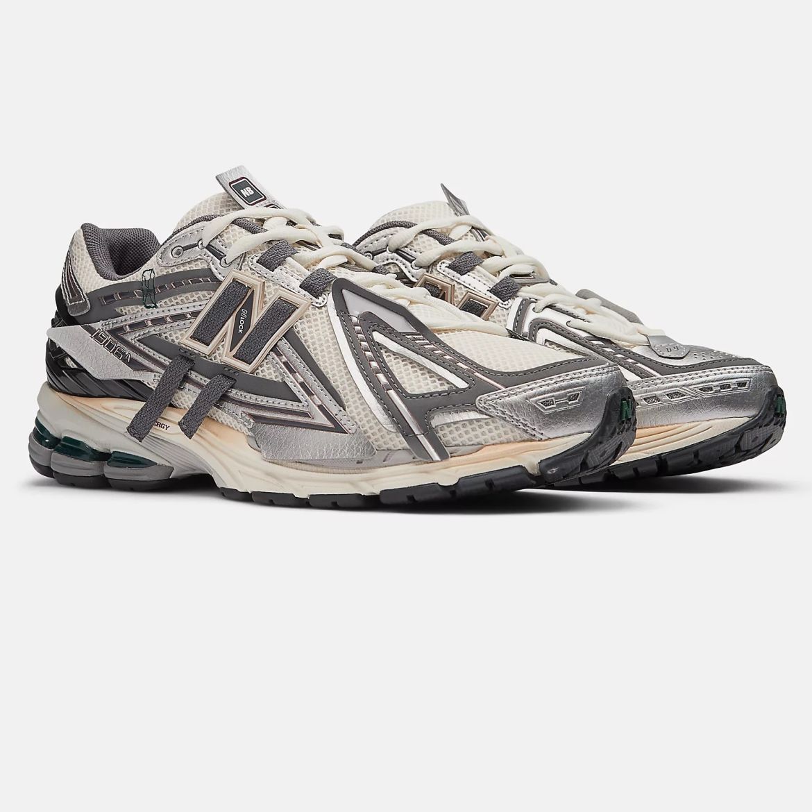 New Balance 1906A Sneaker Silber – Bild 2